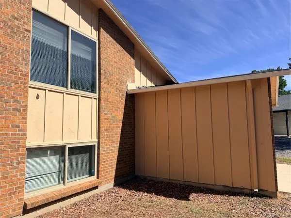 3226 S Nucla ST, Aurora, CO 80013