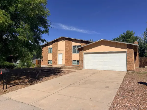 3226 S Nucla ST, Aurora, CO 80013