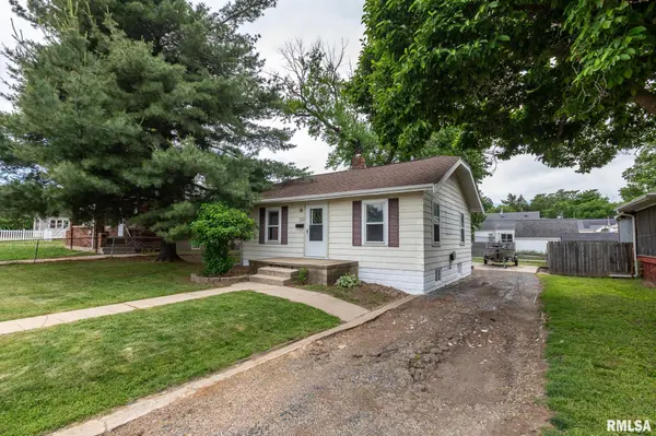 213 MCKINLEY AVE, Bartonville, IL 61607