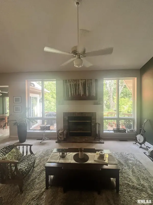 7110 N WINDCHIME CT #4, Peoria, IL 61614