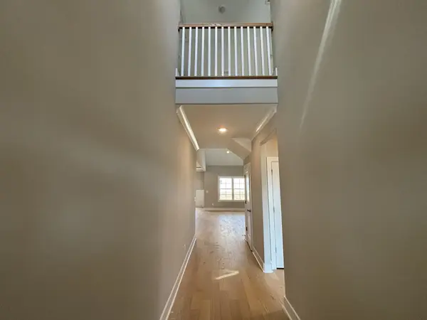 5561 Sinclair St, Murfreesboro, TN 37127
