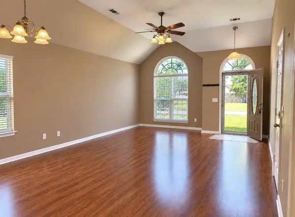 551 Albion Cir, Gallatin, TN 37066