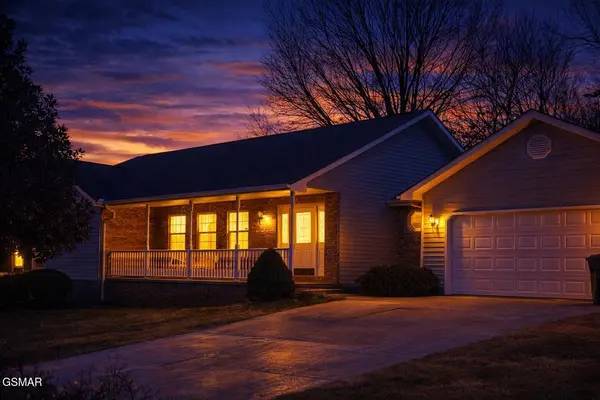 913 Columbine Lea, Sevierville, TN 37862