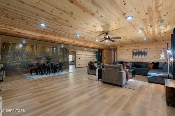 4015 Hitching Post Road, Pigeon Forge, TN 37863