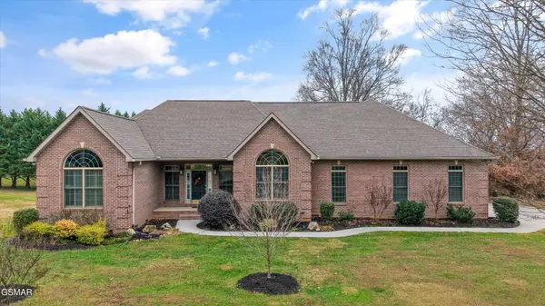1826 Peppertree Drive,  Alcoa,  TN 37701