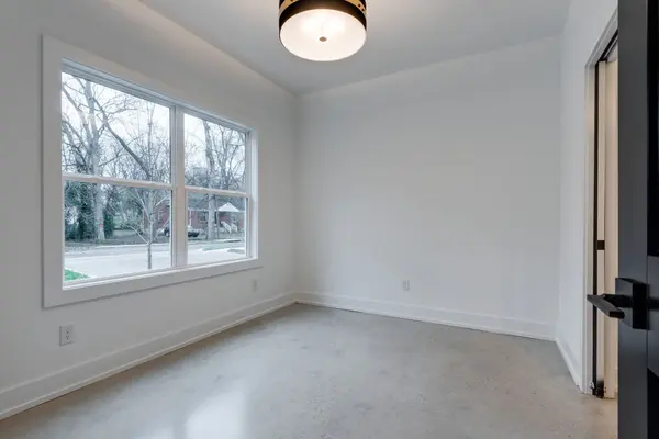 862 W Sharpe Ave #2, Nashville, TN 37206