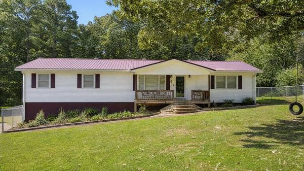 271 Oakdale Rd, Camden, TN 38320
