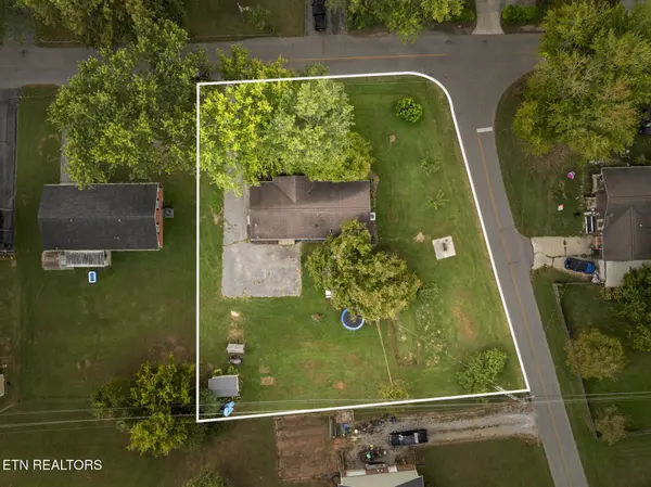 516 Madison Ave, Sparta, TN 38583