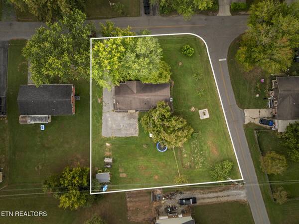 516 Madison Ave, Sparta, TN 38583