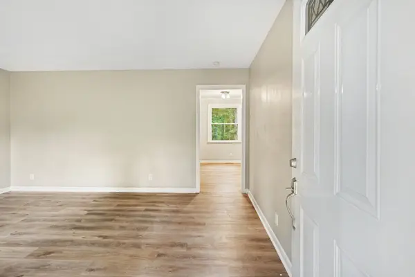 2117 Ferry Rd, Clarksville, TN 37040