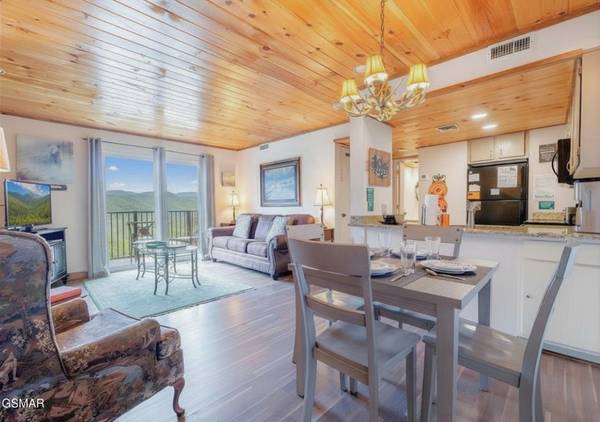 3710 Weber Road #B202, Gatlinburg, TN 37738