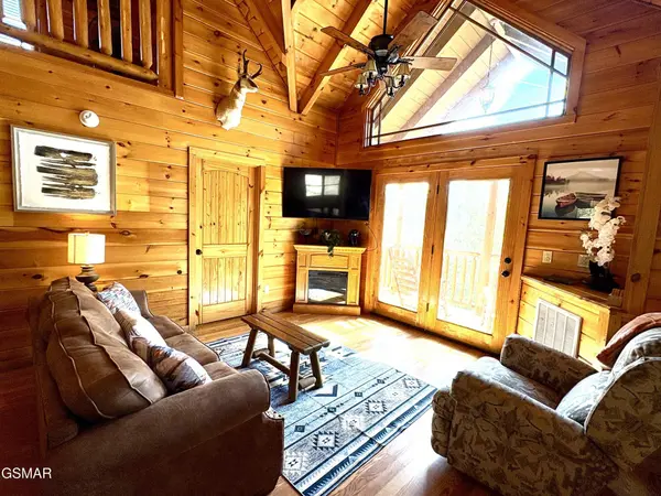 2738 Cats Paw Lane, Sevierville, TN 37862