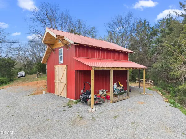 2357 Hall Road, Dandridge, TN 37725
