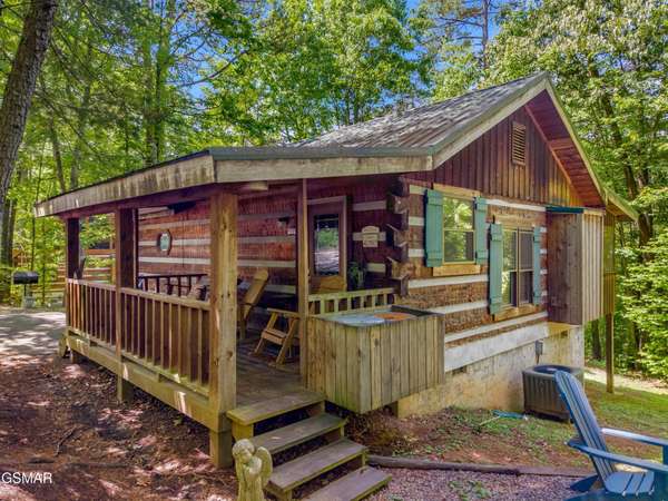 1737 Blue Ridge Road, Sevierville, TN 37876
