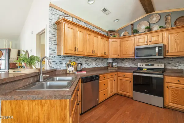 1246 Lori Ellen Court, Sevierville, TN 37876