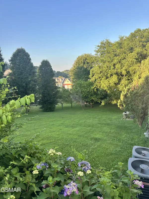 1610 Spear Point Lane, Sevierville, TN 37876