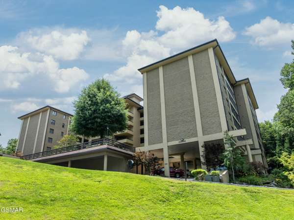 1704 Hidden Hills Road #108, Gatlinburg, TN 37738