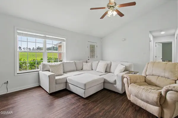 6115 Old Niles Ferry Pike, Greenback, TN 37742