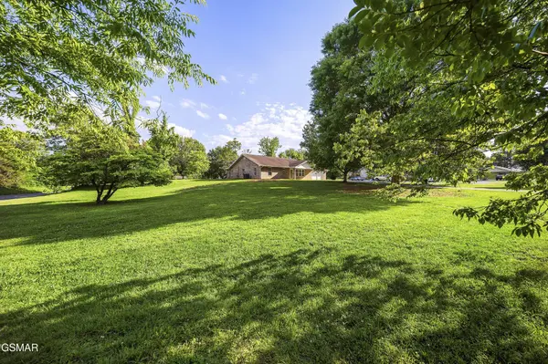 768 Northview, Kodak, TN 37764