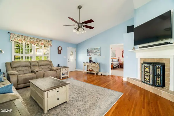 2609 Covington Circle, Sevierville, TN 37876