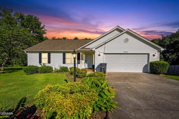 2903 Large Oak Lane, Knoxville, TN 37921