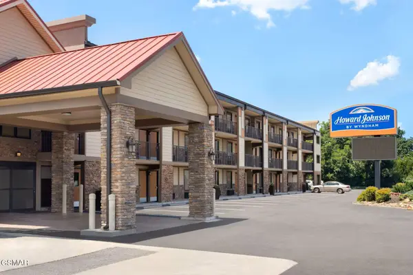 2162 Parkway, Pigeon Forge, TN 37863