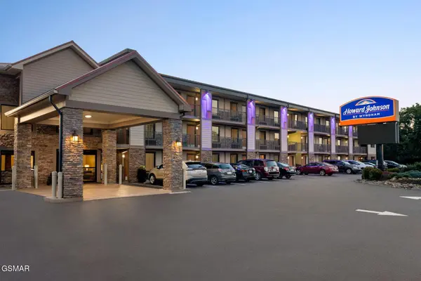 2162 Parkway, Pigeon Forge, TN 37863