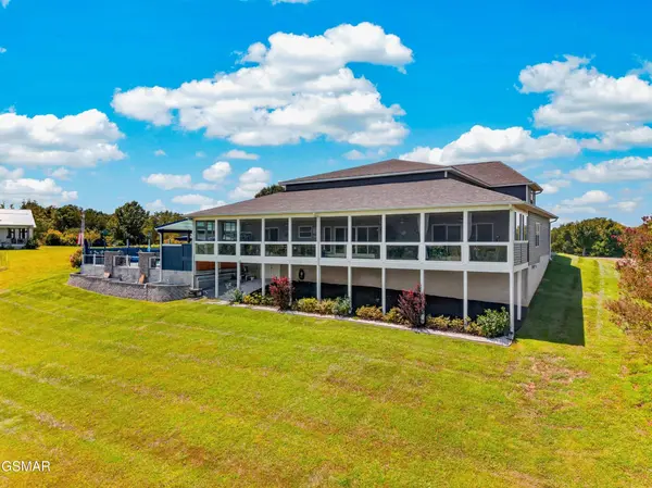1964 Harbor Hills, Dandridge, TN 37725