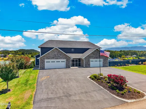 1964 Harbor Hills, Dandridge, TN 37725