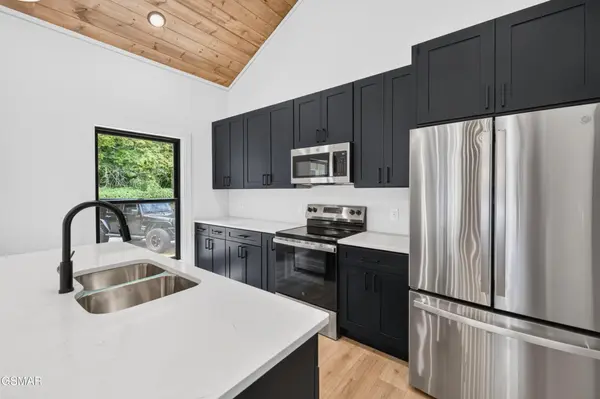 3749 Richardson Cove Road, Sevierville, TN 37876
