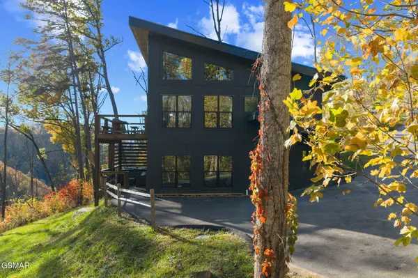 2216 Headrick Lead, Sevierville, TN 37862
