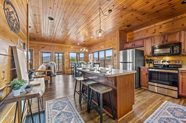 804 Resort Way, Gatlinburg, TN 37738