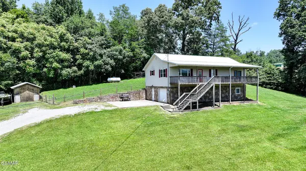 1800 Mountain Ridge Road, Newport, TN 37821