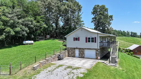 1800 Mountain Ridge Road, Newport, TN 37821