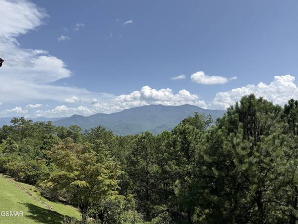 1050 Ski View Drive #108, Gatlinburg, TN 37738