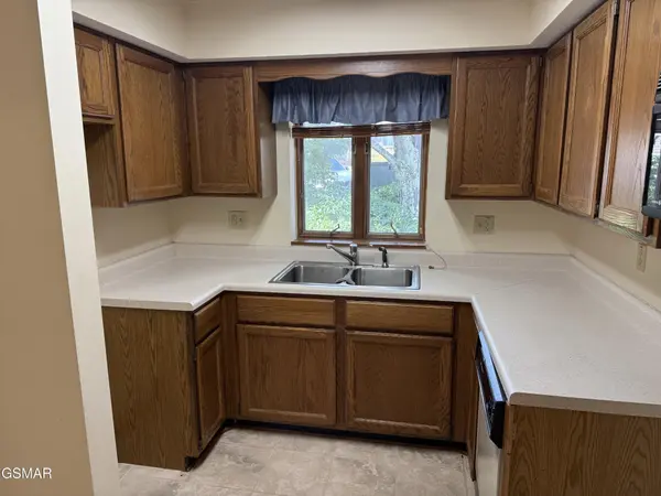 1050 Ski View Drive #108, Gatlinburg, TN 37738
