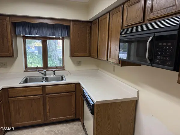 1050 Ski View Drive #108, Gatlinburg, TN 37738