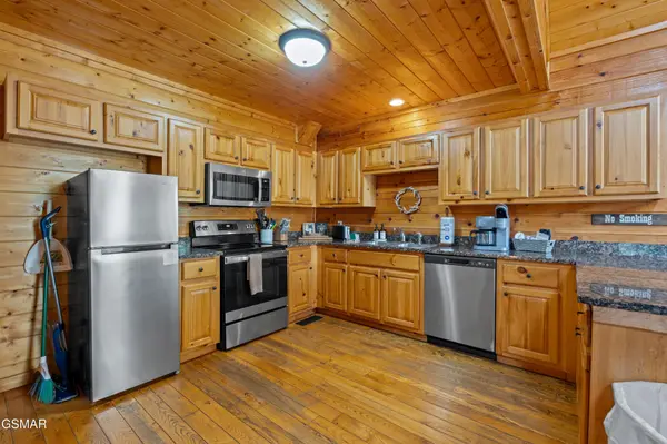 1540 Rainbow Ridge Way, Sevierville, TN 37862