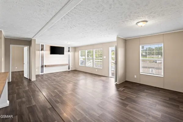 2840 Loveday Place, Kodak, TN 37764