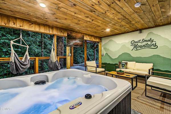2665 Black Walnut Flats Road, Sevierville, TN 37862