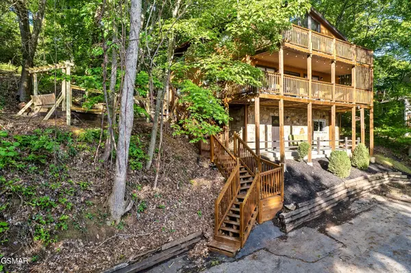1441 S Baden Drive, Gatlinburg, TN 37738