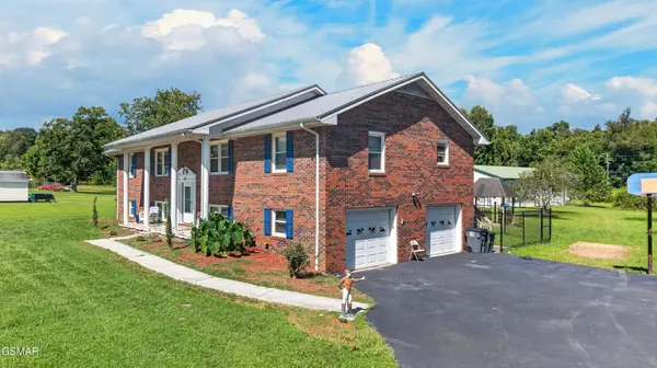 819 Redwood Drive, Mount Carmel, TN 37645