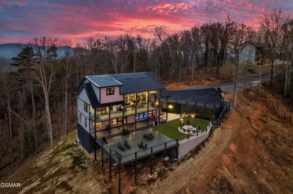 77 Flintlock Lane, Sevierville, TN 37862