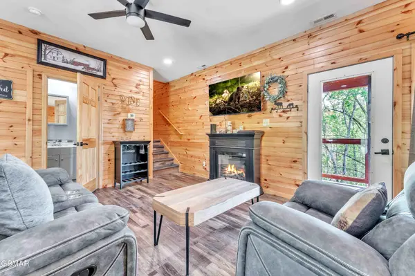 634 Stockton Drive, Sevierville, TN 37876