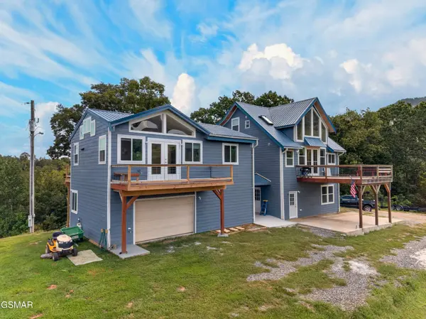 349 Notch Gap Road, Thorn Hill, TN 37881