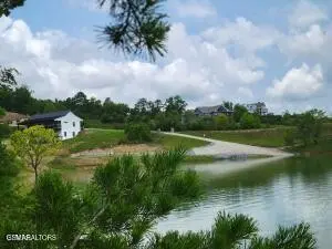 18 Bay View Point, Sevierville, TN 37876