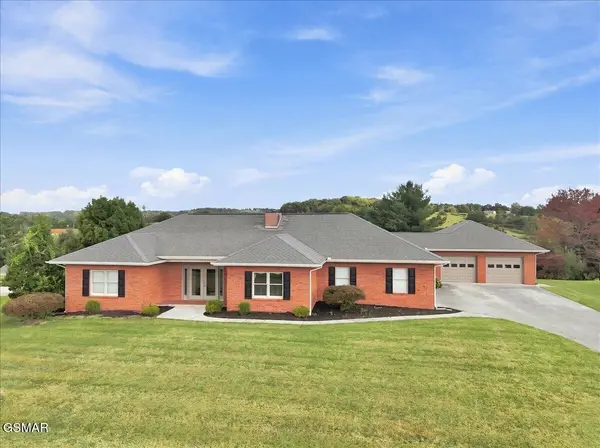 1272 Stonewall Jackson Drive, Dandridge, TN 37725