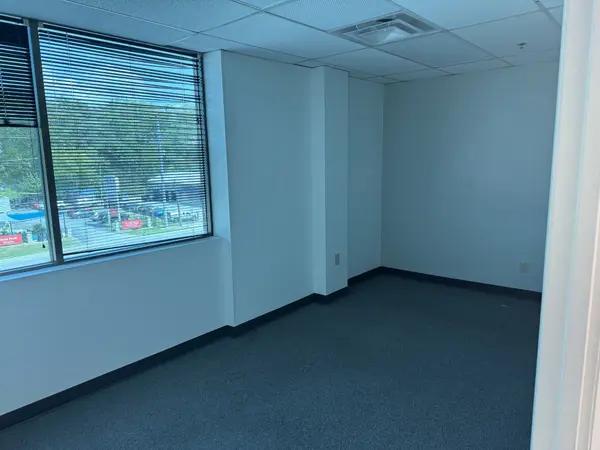 1161 Murfreesboro Pike 300, Nashville, TN 37217