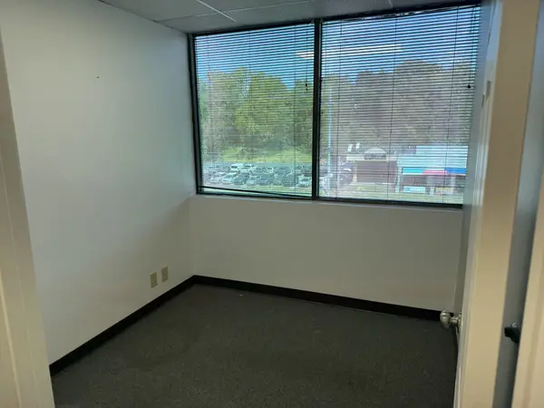 1161 Murfreesboro Pike 300, Nashville, TN 37217