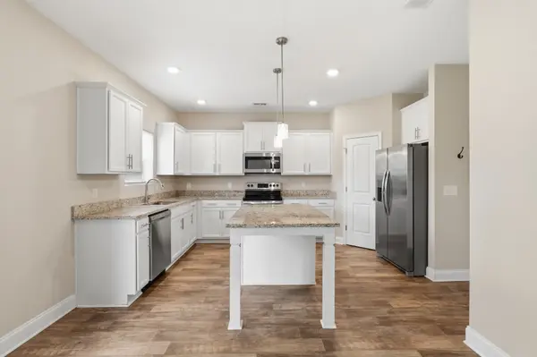 2255 Viking Ct, Murfreesboro, TN 37127